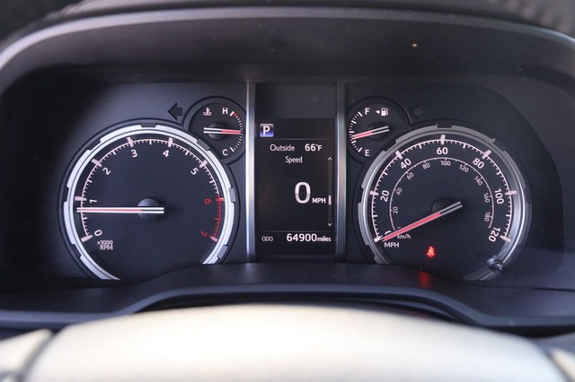 Toyota 4Runner Vehicle Image 13
