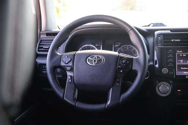 Toyota 4Runner Vehicle Image 23