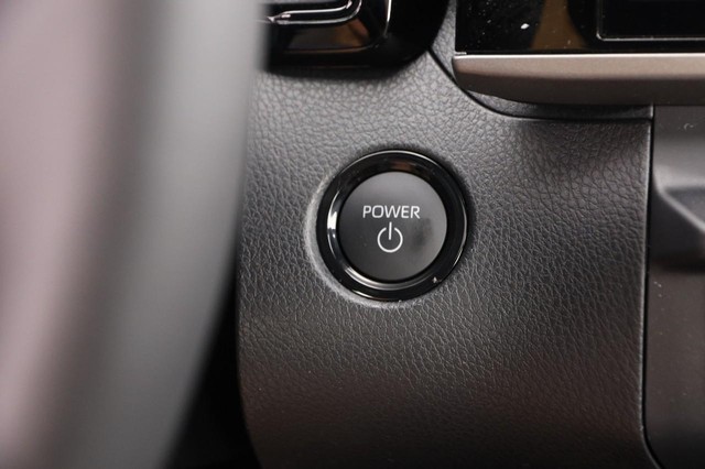 Toyota Camry Vehicle Image 15