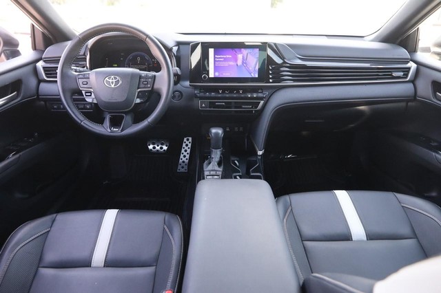 Toyota Camry Vehicle Image 20