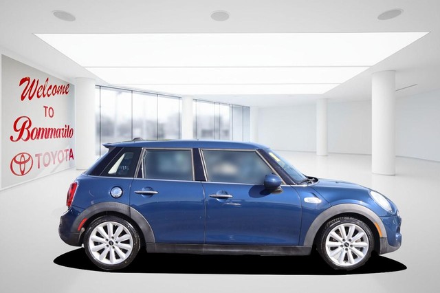 MINI Cooper Hardtop 4 Door Vehicle Image 05