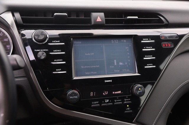 Toyota Camry Vehicle Image 14