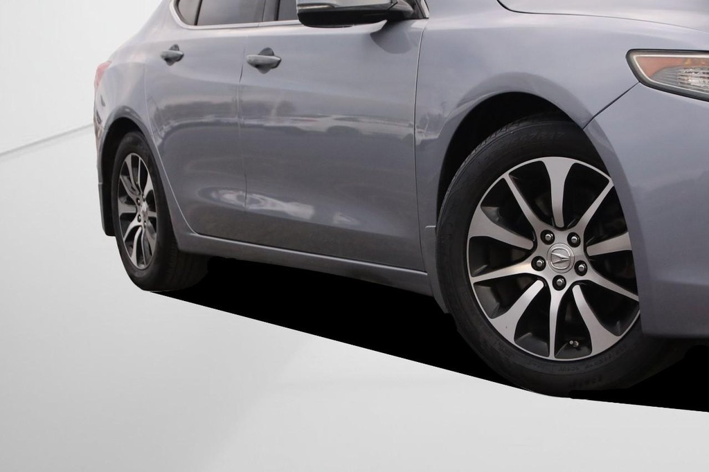 Acura TLX Vehicle Full-screen Gallery Image 03