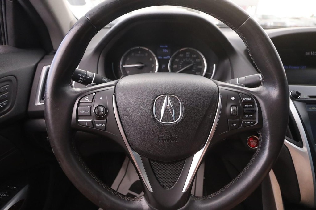 Acura TLX Vehicle Full-screen Gallery Image 11