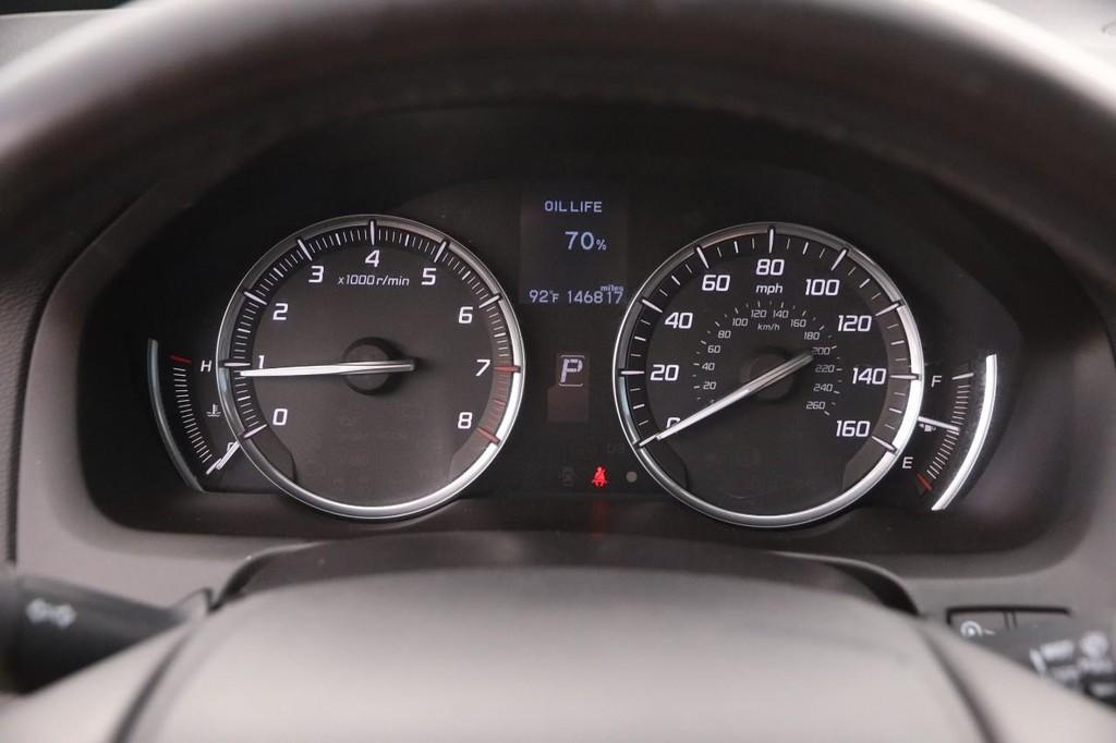 Acura TLX Vehicle Full-screen Gallery Image 14