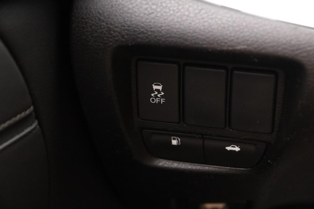 Acura TLX Vehicle Full-screen Gallery Image 22