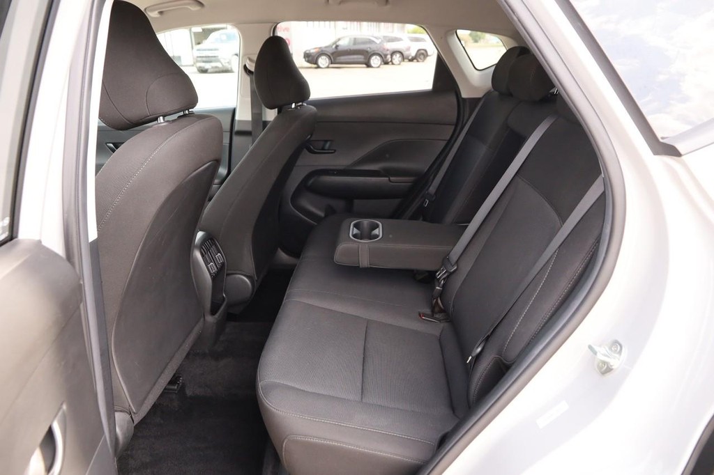 Hyundai Kona Vehicle Full-screen Gallery Image 9