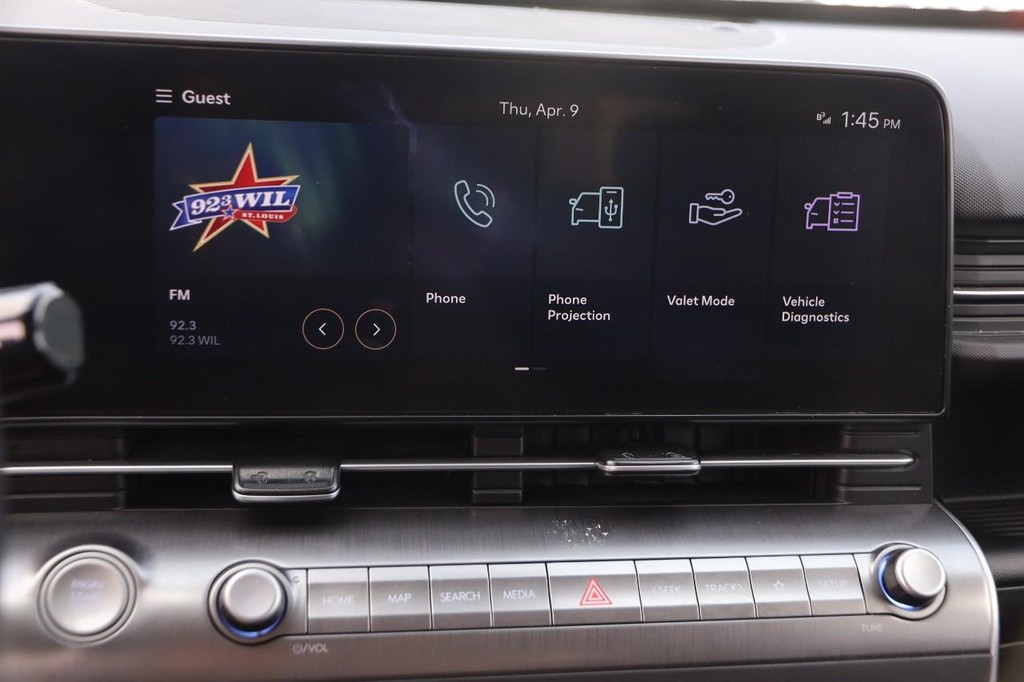 Hyundai Kona Vehicle Full-screen Gallery Image 16