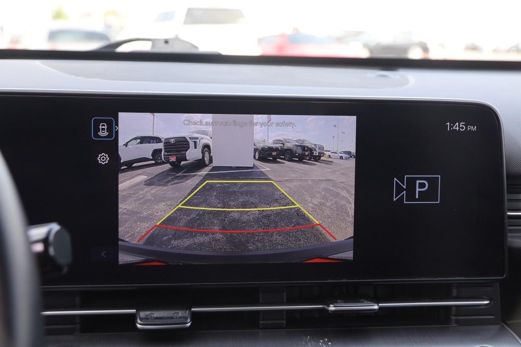 Hyundai Kona Vehicle Full-screen Gallery Image 17