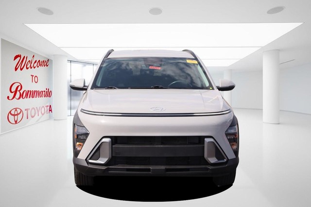 Hyundai Kona Vehicle Image 04