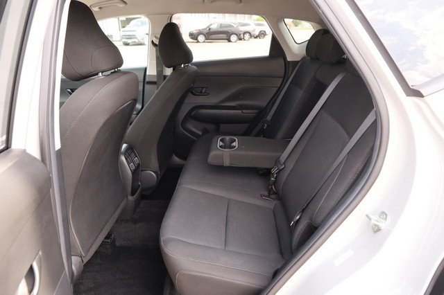 Hyundai Kona Vehicle Image 09