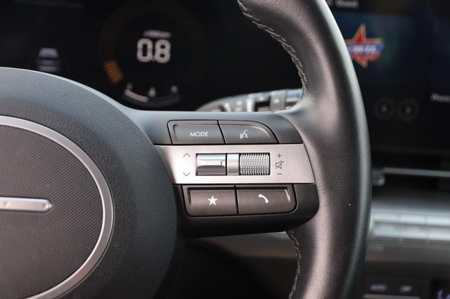 Hyundai Kona Vehicle Image 12