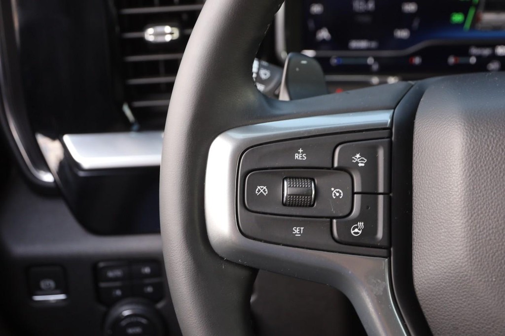 Chevrolet Silverado 1500 Vehicle Full-screen Gallery Image 11