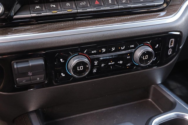 Chevrolet Silverado 1500 Vehicle Image 18