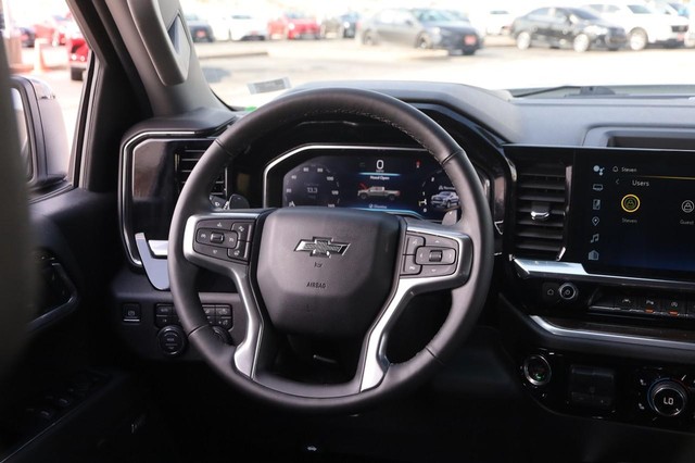 Chevrolet Silverado 1500 Vehicle Image 22