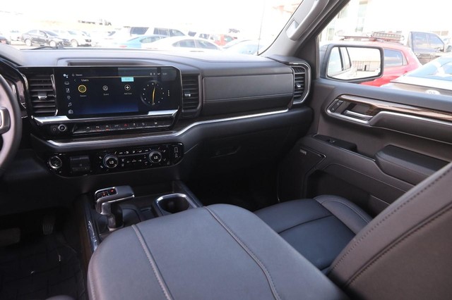 Chevrolet Silverado 1500 Vehicle Image 24