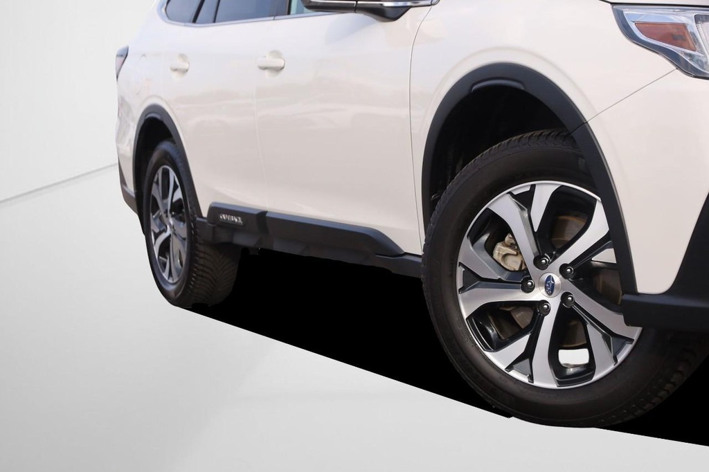 Subaru Outback Vehicle Full-screen Gallery Image 3