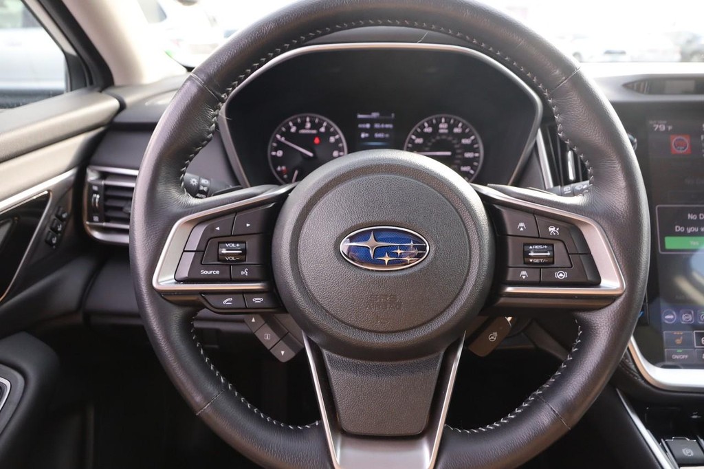 Subaru Outback Vehicle Full-screen Gallery Image 12