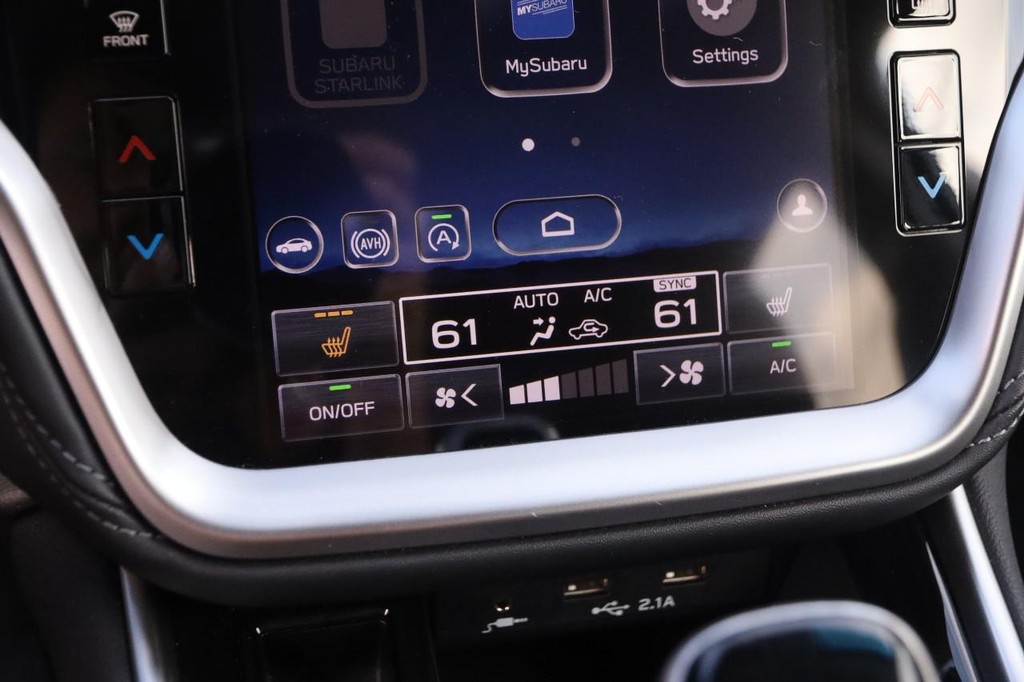 Subaru Outback Vehicle Full-screen Gallery Image 18