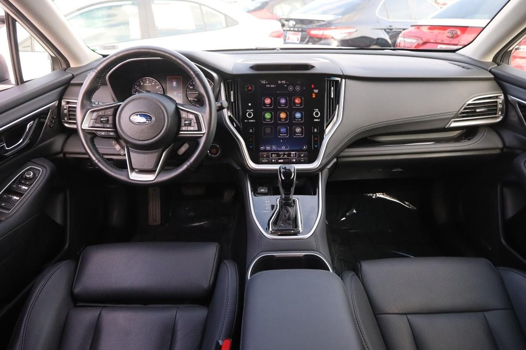 Subaru Outback Vehicle Full-screen Gallery Image 21
