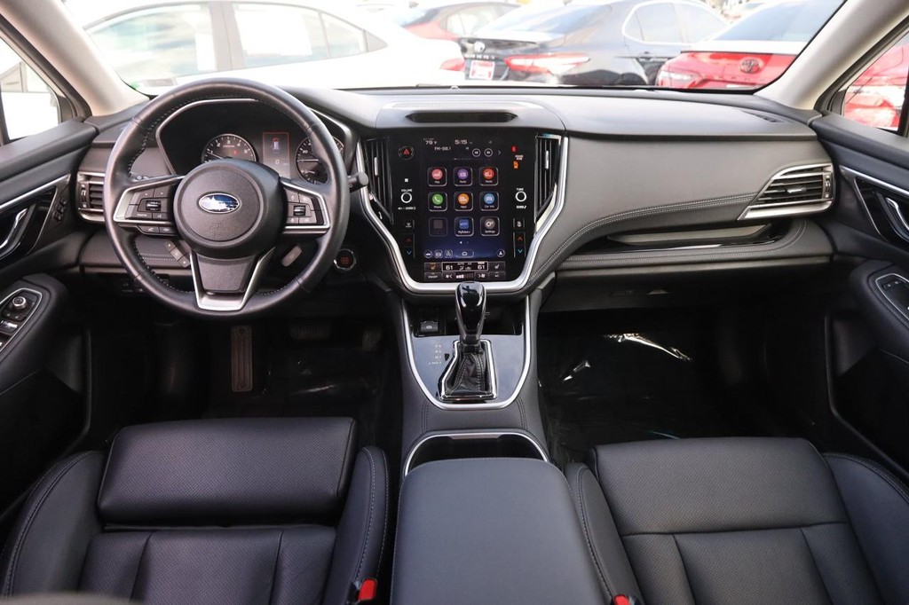 Subaru Outback Vehicle Full-screen Gallery Image 22