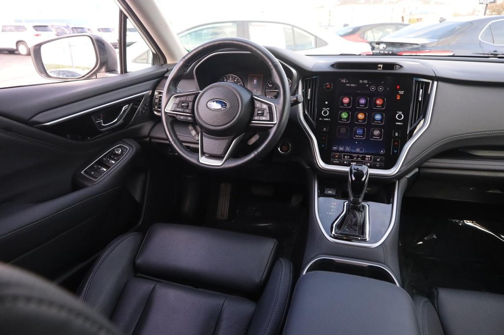 Subaru Outback Vehicle Full-screen Gallery Image 23