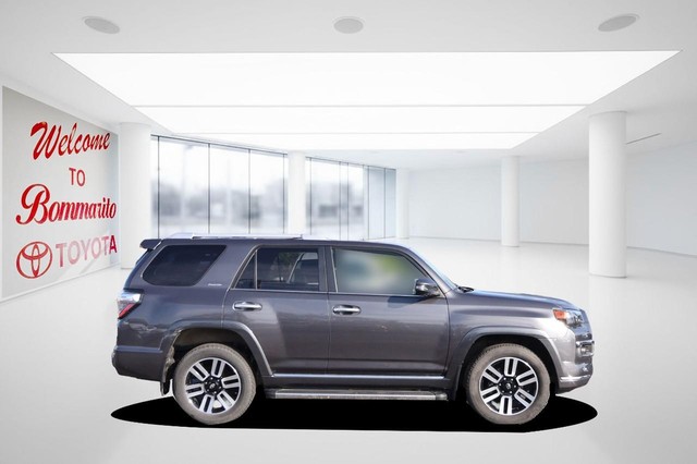 Toyota 4Runner Vehicle Image 05