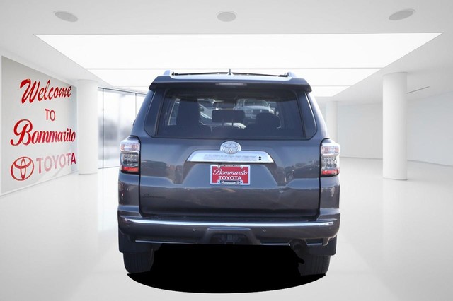 Toyota 4Runner Vehicle Image 06