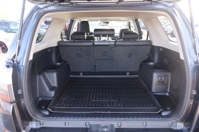 Toyota 4Runner Vehicle Image 07