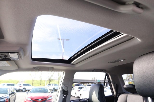 Toyota 4Runner Vehicle Image 08