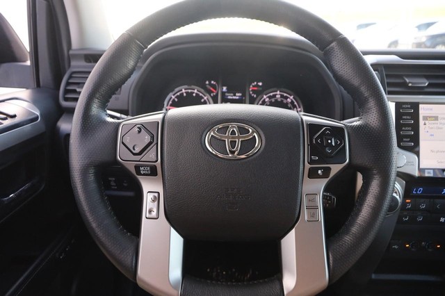 Toyota 4Runner Vehicle Image 11