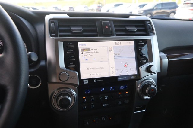 Toyota 4Runner Vehicle Image 16