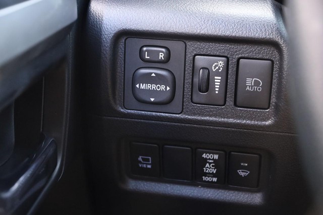 Toyota 4Runner Vehicle Image 21