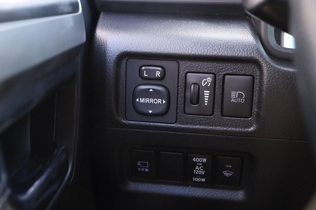 Toyota 4Runner Vehicle Image 22