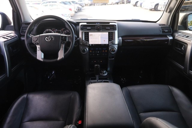 Toyota 4Runner Vehicle Image 23