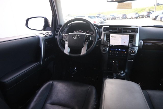 Toyota 4Runner Vehicle Image 24