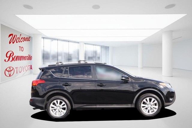 Toyota RAV4 Vehicle Image 05