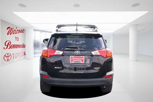 Toyota RAV4 Vehicle Image 06