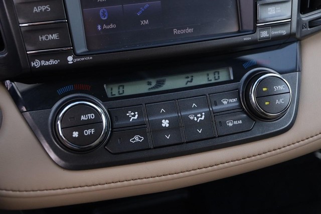 Toyota RAV4 Vehicle Image 20