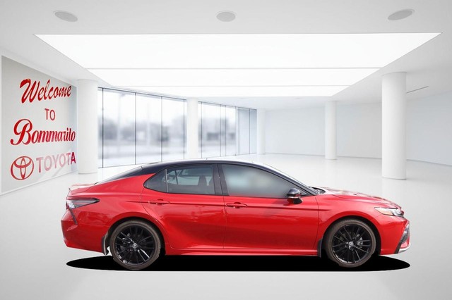 Toyota Camry Vehicle Image 05