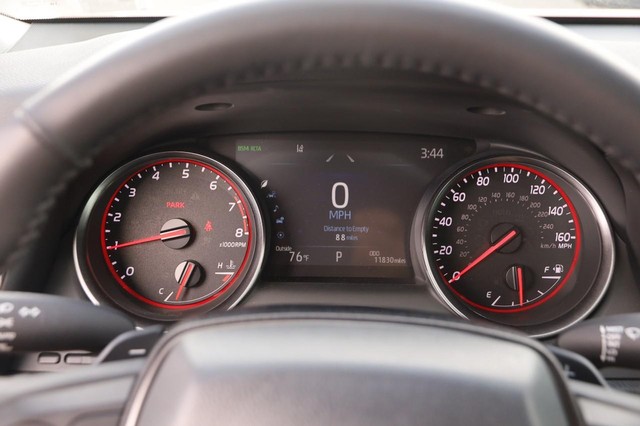 Toyota Camry Vehicle Image 14