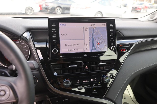 Toyota Camry Vehicle Image 16