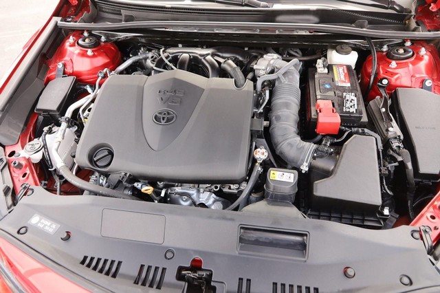 Toyota Camry Vehicle Image 28