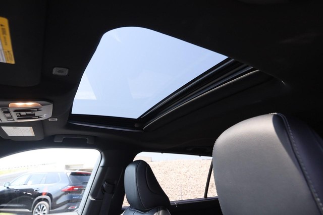 Toyota Highlander Vehicle Image 09