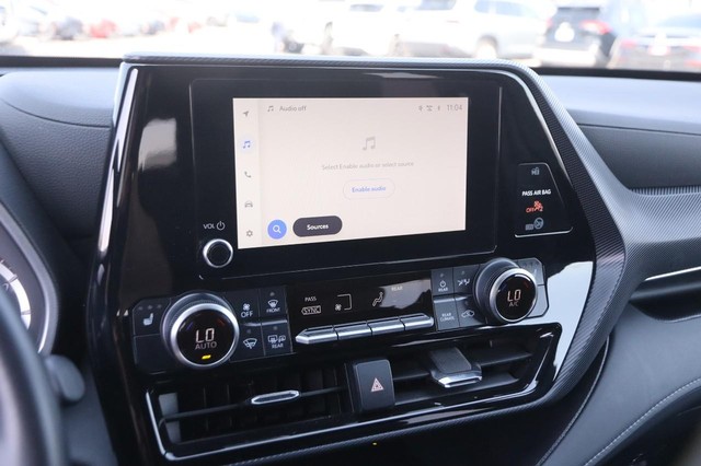 Toyota Highlander Vehicle Image 18