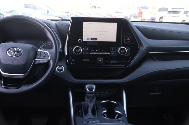 Toyota Highlander Vehicle Image 26