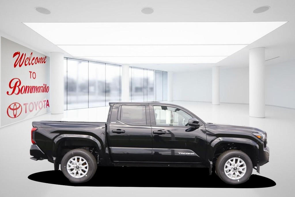 Toyota Tacoma 4WD Vehicle Full-screen Gallery Image 5