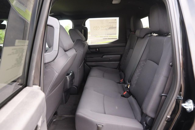 Toyota Tacoma 4WD Vehicle Image 21