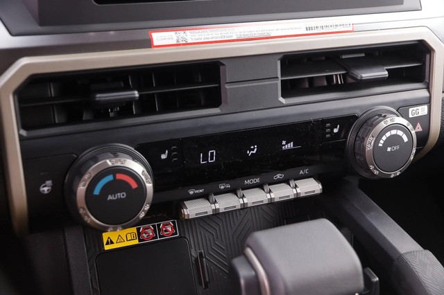 Toyota Tacoma 4WD Vehicle Image 29