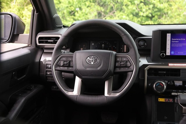 Toyota Tacoma 4WD Vehicle Image 36